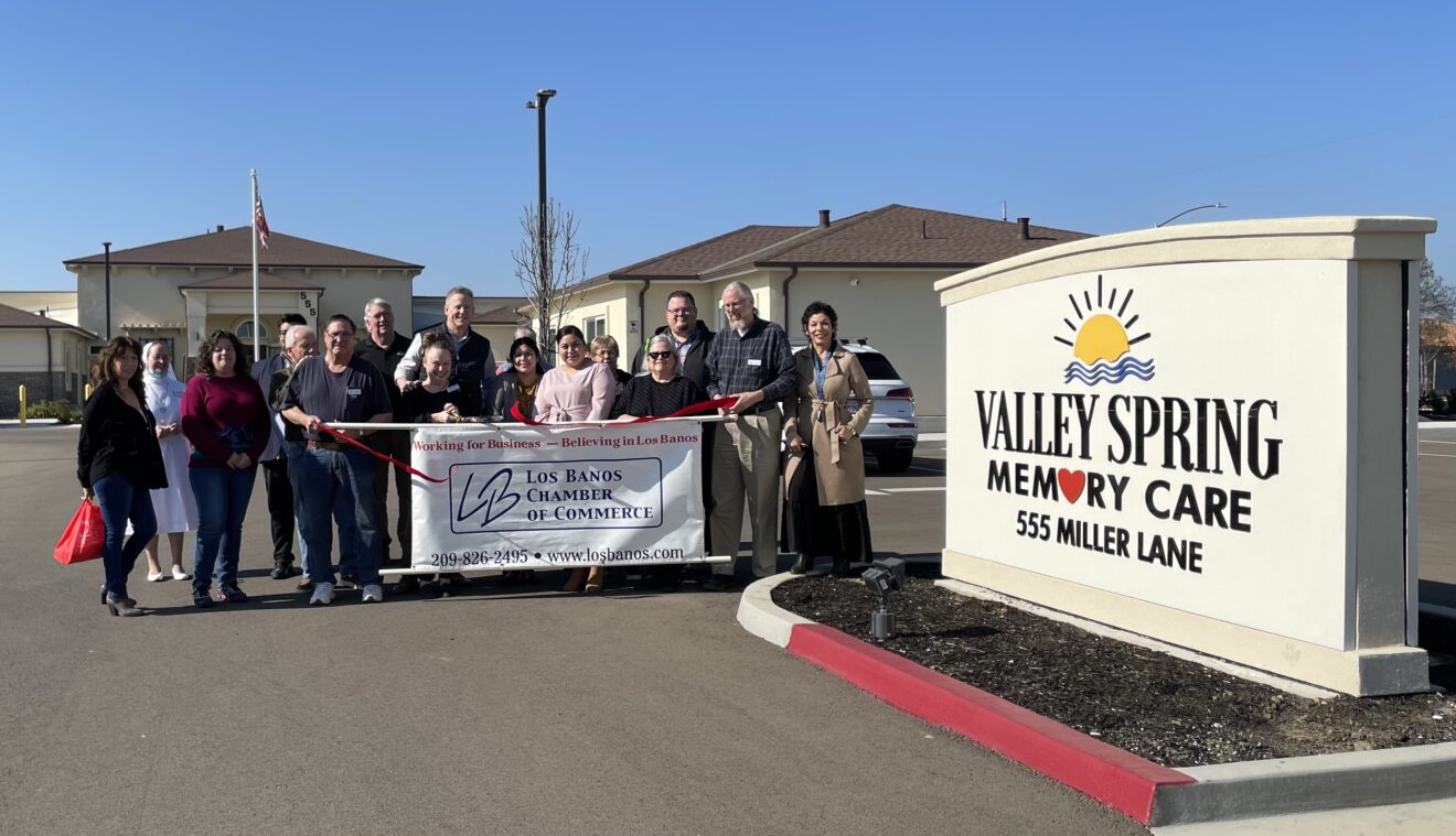 Los Banos Chamber of Commerce held ribbon cutting for Valley Spring